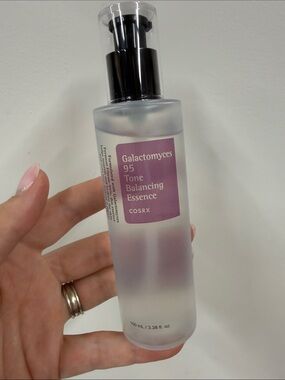 COSRX Galactomyces 95 Tone Balancing Essence.